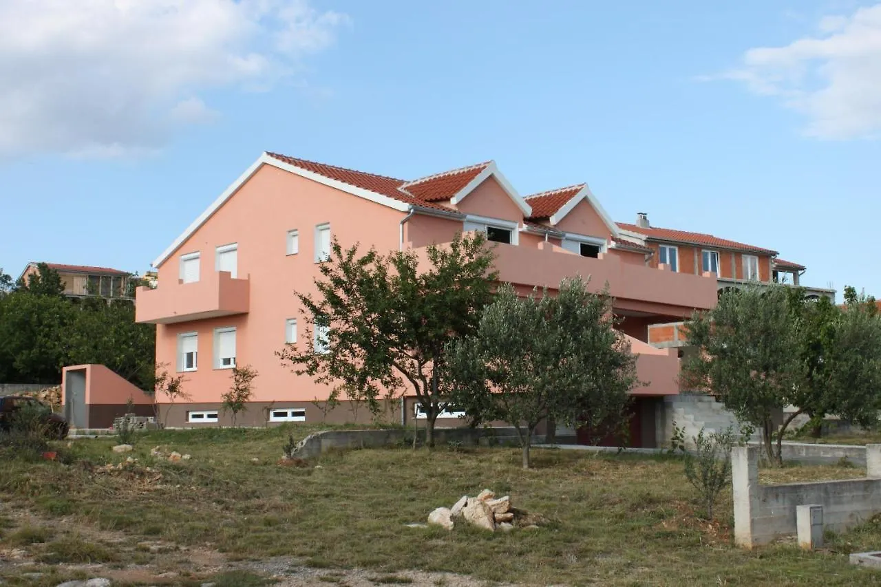 Apartments With A Parking Space Maslenica, Novigrad - 6573 Jasenice