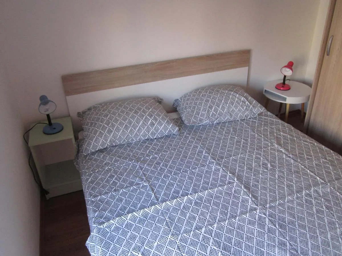 Apartments With A Parking Space Maslenica, Novigrad - 6573 Jasenice