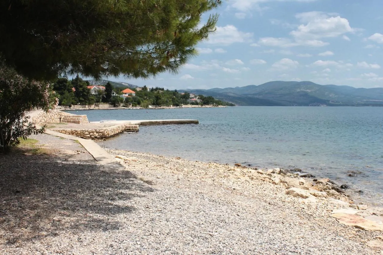 Apartments With A Parking Space Maslenica, Novigrad - 6573 Jasenice